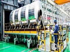 熔爐穿隔熱衣 巧手升級料架 東興鋁業(yè)嘉宇新材料職工實處著眼降本增效